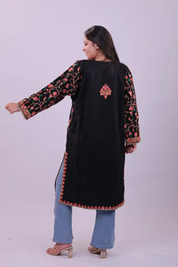Noir Bloom Embroidered Kashmiri Pheran